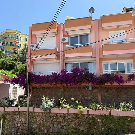 Duplex House On The Castle Road With A Seaview 別荘 *
