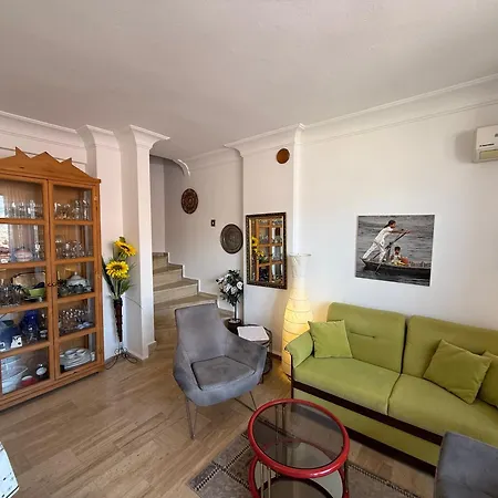 Duplex House On The Castle Road With A Seaview ألانيا